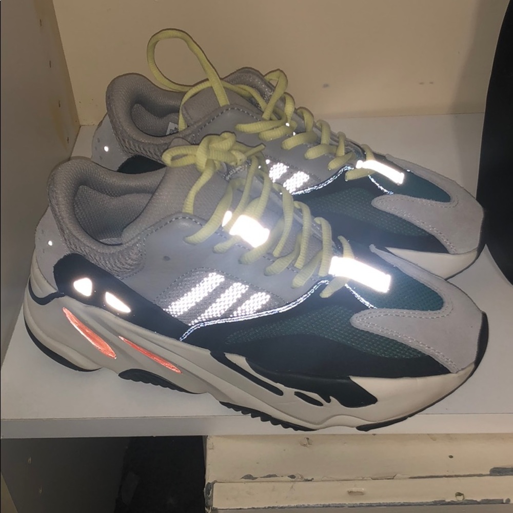 adidas Yeezy Boost 700 Wave Runner Solid Grey